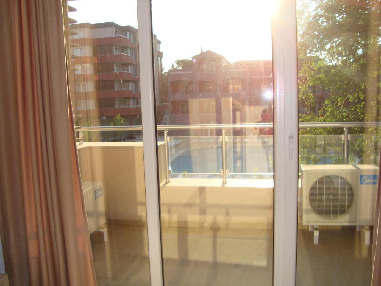Menada Zornitsa Apartments Сонячний Берег Екстер'єр фото